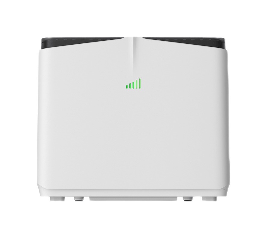 CPEC270 indoor LTE Cat6 CPE router front view